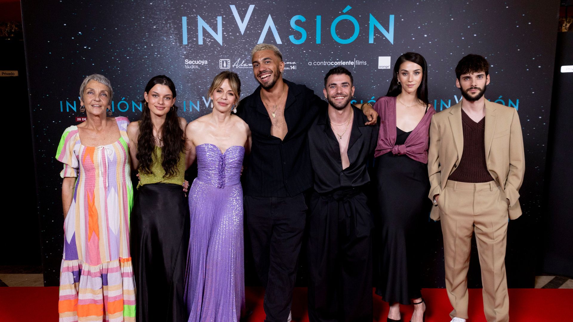 El equipo de ‘Invasión’ celebra su premier en Madrid