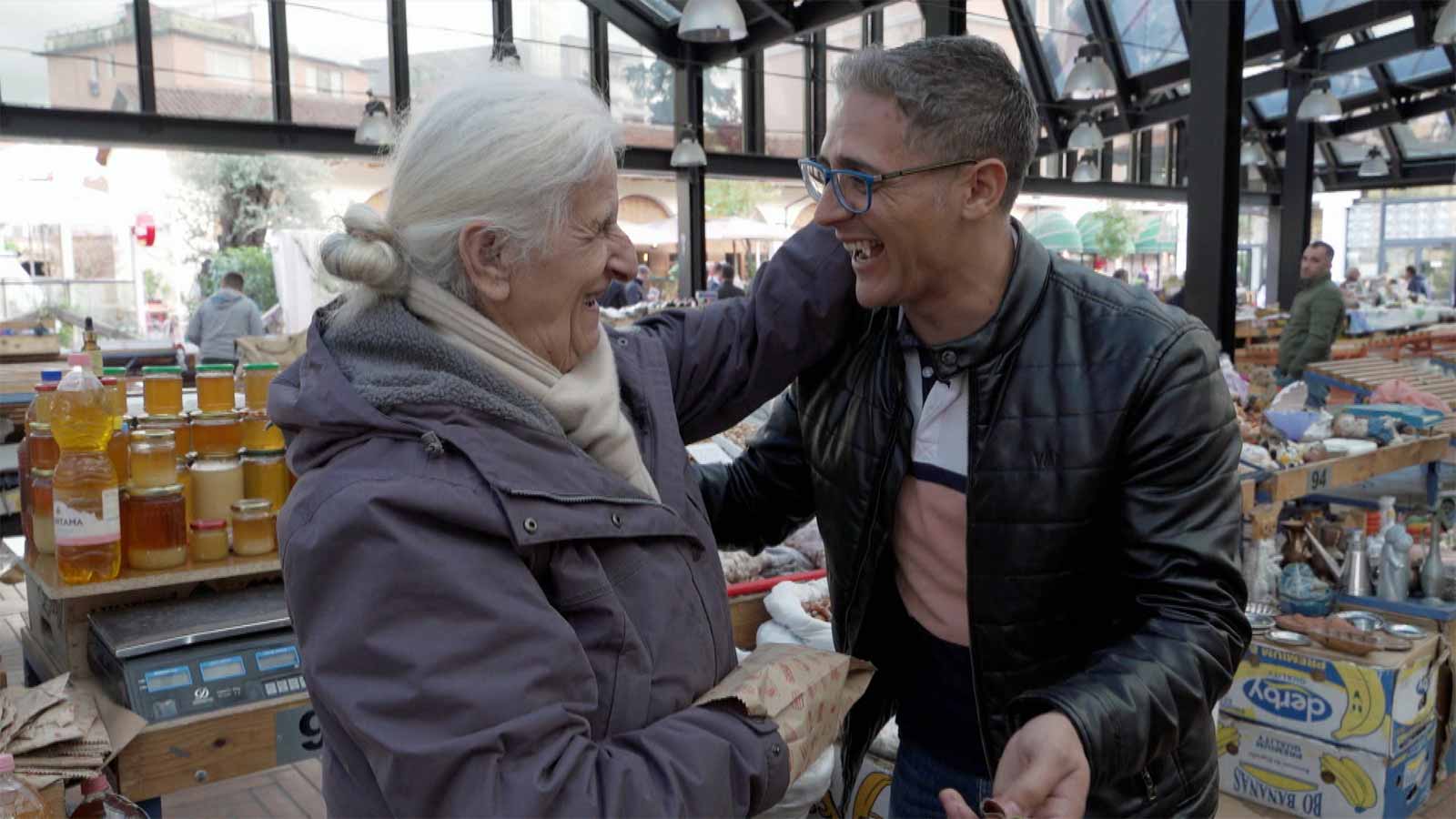 Antonio, Españoles por el mundo